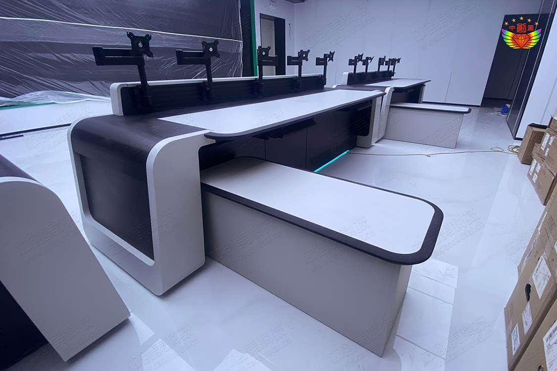 指揮中心控制臺(tái)圖片